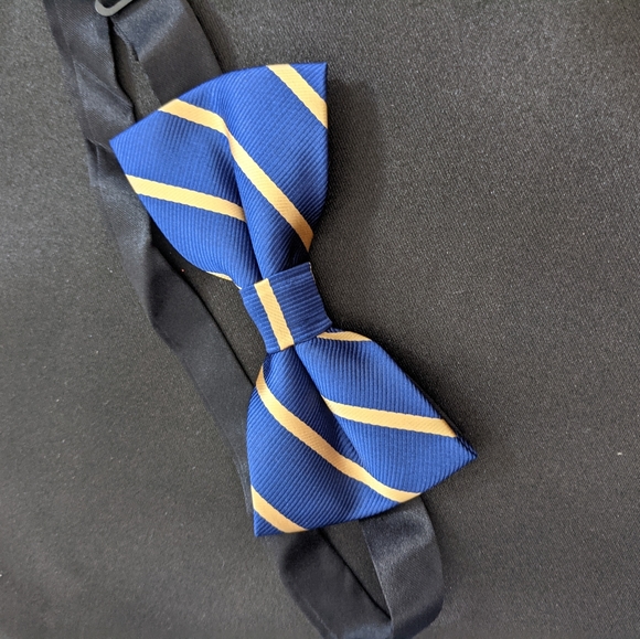 Bow Ties (3/20) - Picture 2 of 2